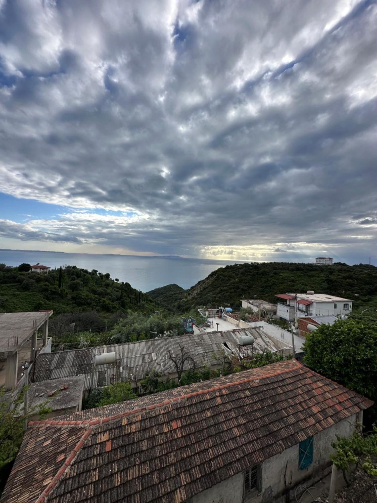 Selami Sea View Apartments Lukovë Екстериор снимка